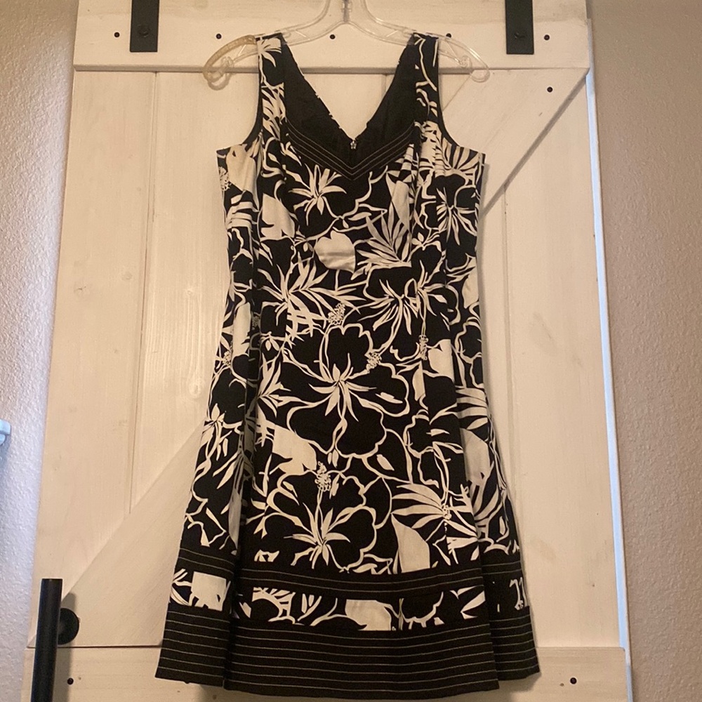 Super Cute Fun Dress with detail stitching by Nine West.